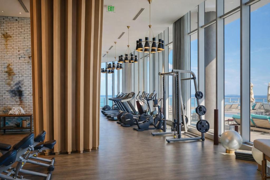 Ventur Luxe Condo - Oceanview - Gym, Beach Access